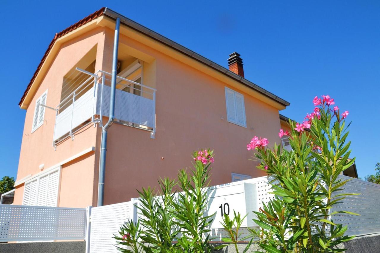 Apartment Klara Krk Town Kültér fotó